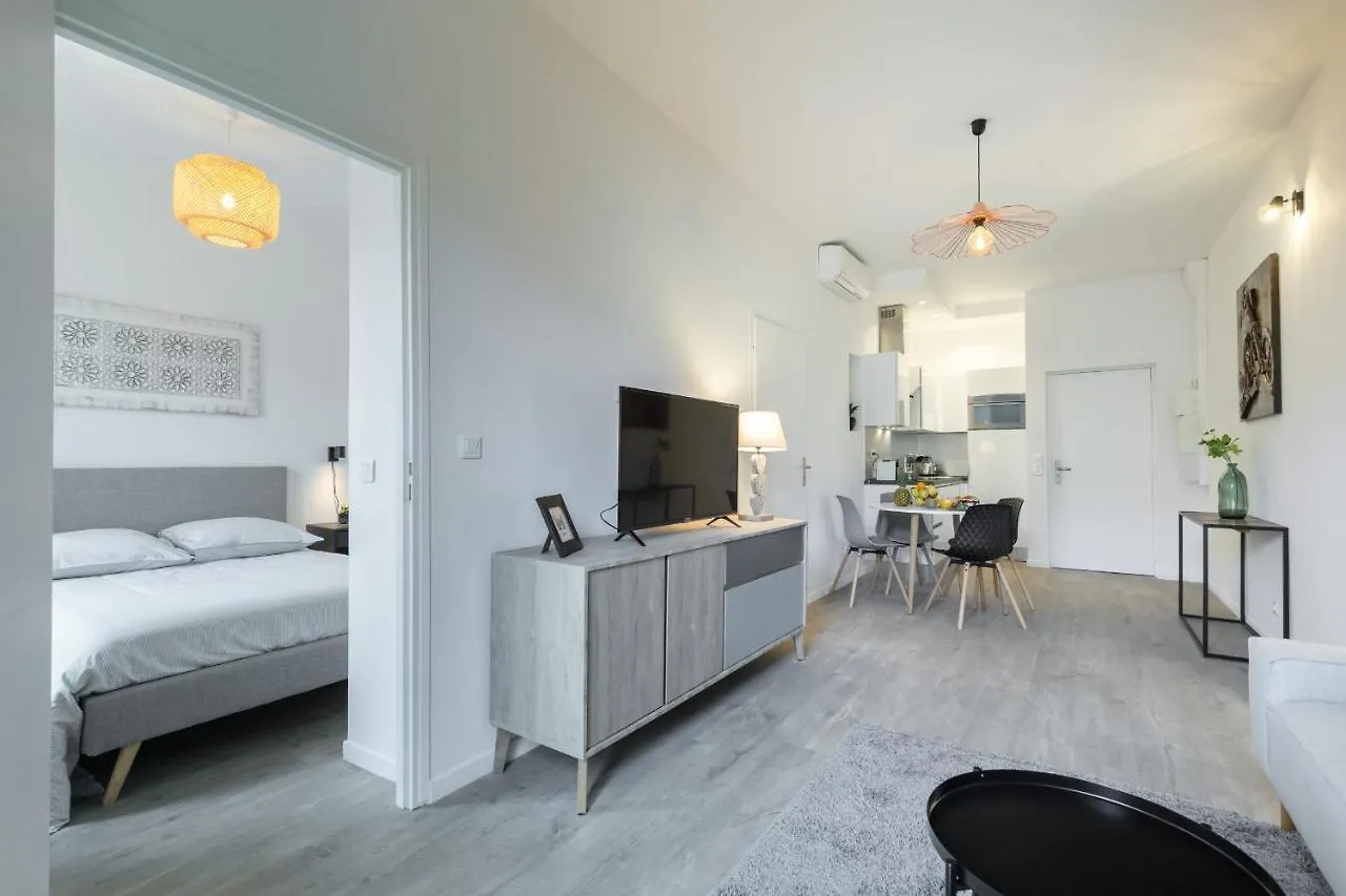 Апартаменты 3 Fodere - Magnifique 2 Pieces - Quartier Du Port - Dernier Etage Ницца